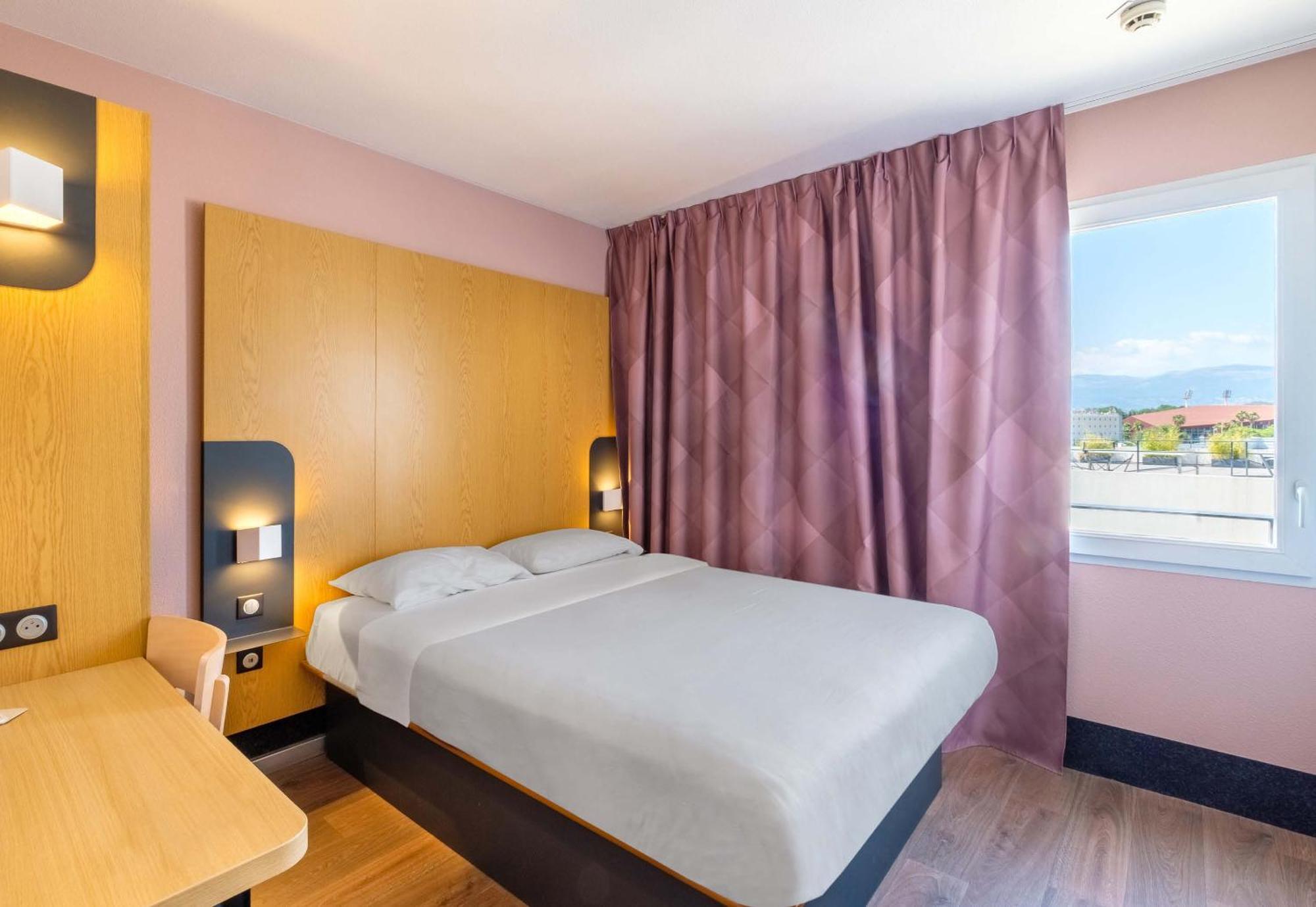 B&B Hotel Cannes La Bocca Plage Εξωτερικό φωτογραφία